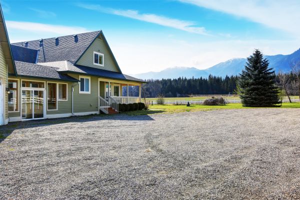 Gravel Driveway Repair in Columbia