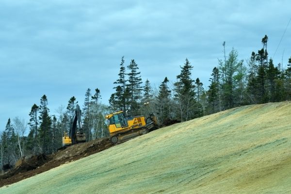 Hill Excavation in Columbia