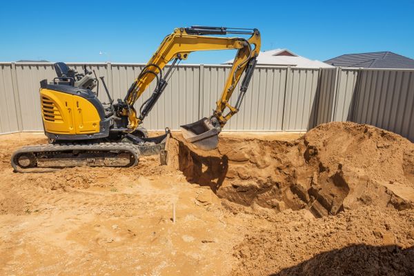 Yard Digging Service in Columbia
